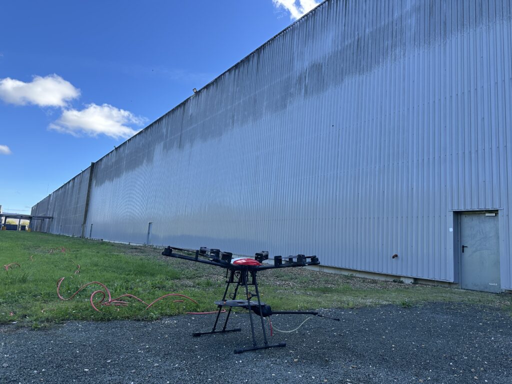 Nettoyage d'entrepôts et de bardages industriels et commerciaux - Drones Nettoyage
